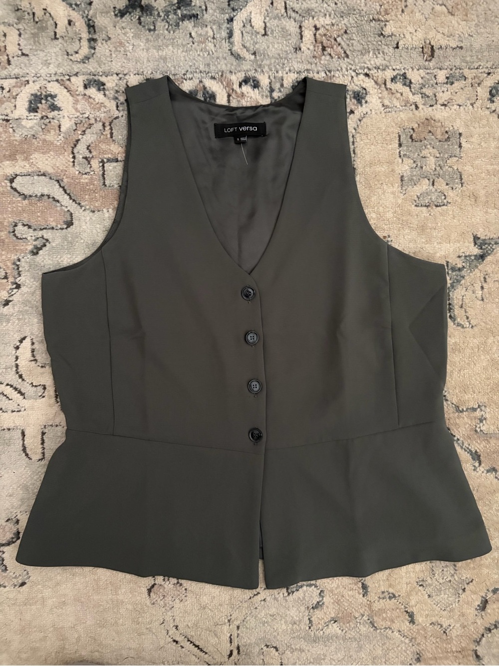 Loft Versa Crepe Drape Women's Olive Green Button Front Vest size XL